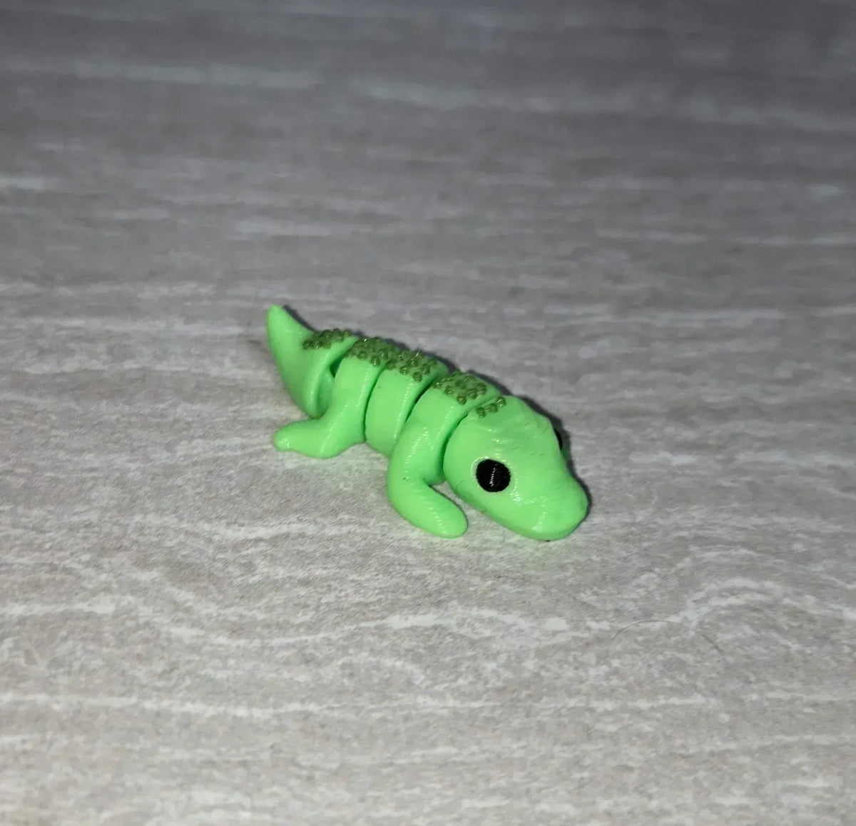 Alligator 3D printed articulated flexi toy by Cosmic 3D Creations