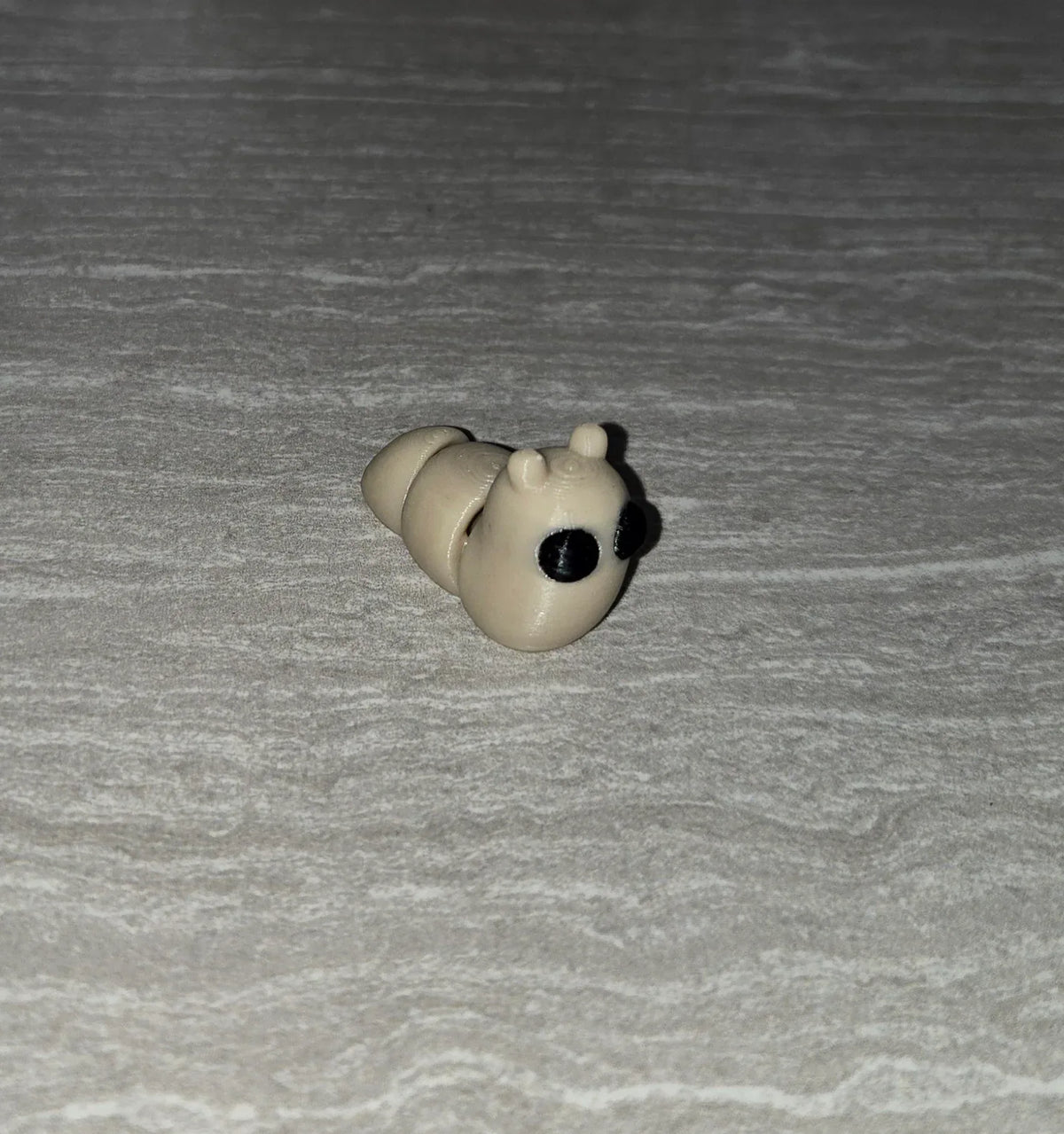 Slug 3D printed articulated flexi toy by Cosmic 3D Creations