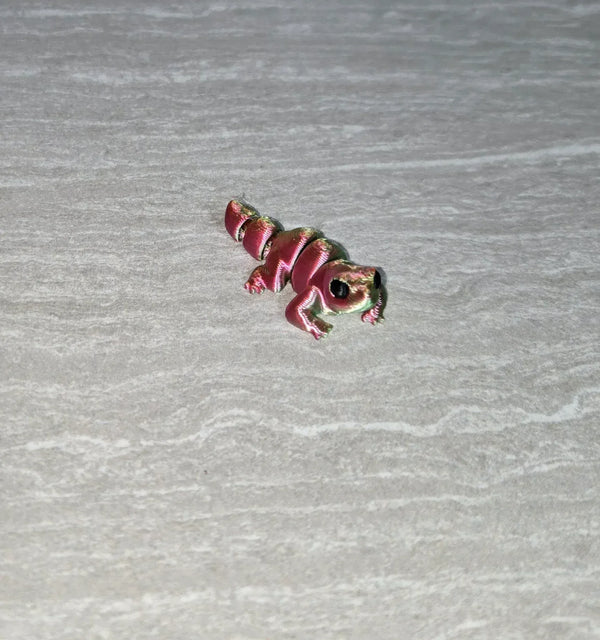 Lizard 3D printed articulated flexi toy by Cosmic 3D Creations