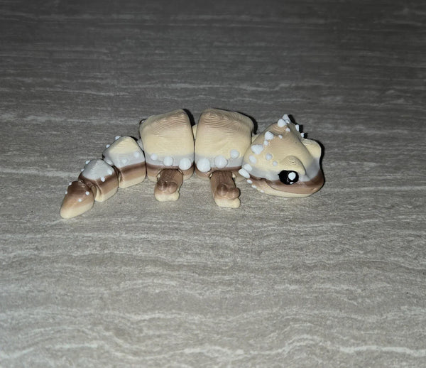 Mini Bearded Dragon 3D printed articulated flexi toy by Cosmic 3D Creations