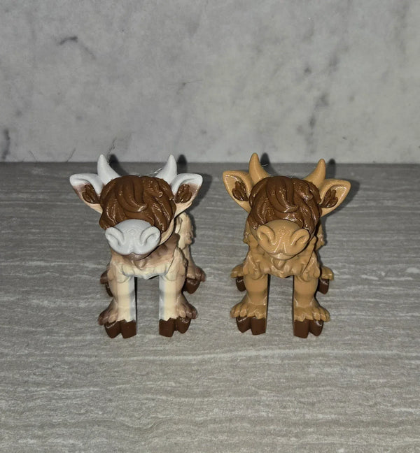 Highland Cow 3D printed articulated flexi toy by Cosmic 3D Creations
