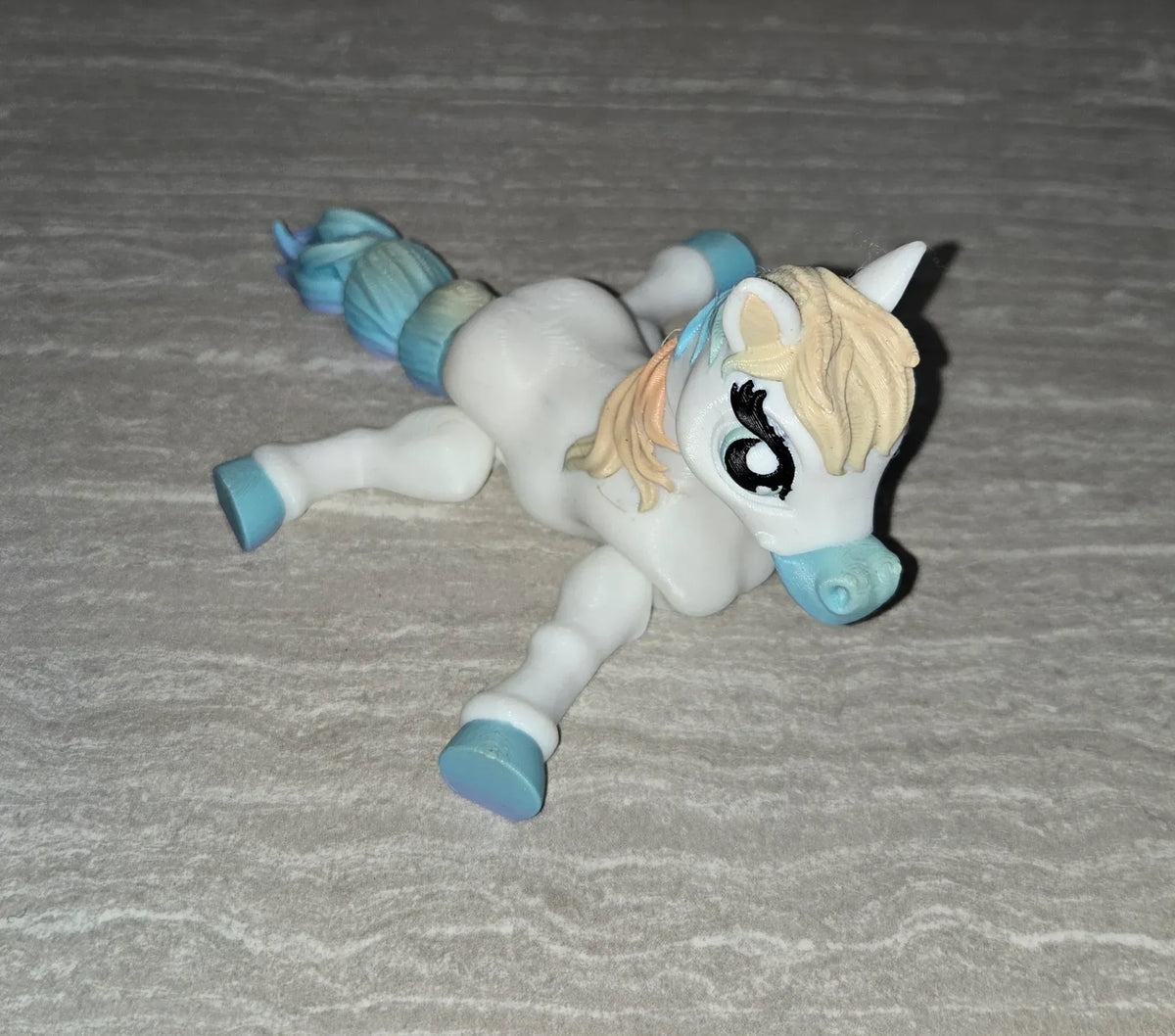 Pony 3D printed flexi toy - view 2